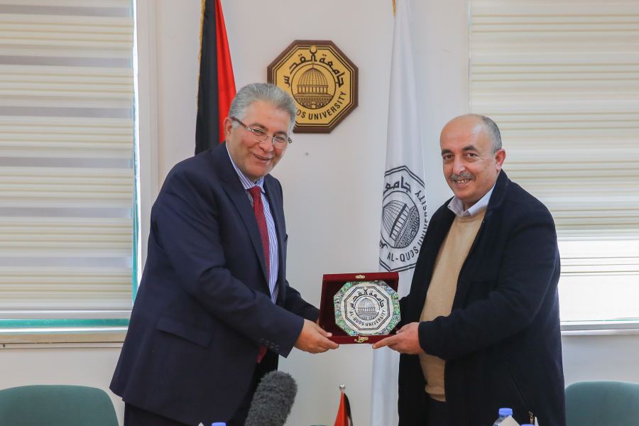 جامعة القدس ومستشفى الميزان يوقعان مذكرة تفاهم لتدريب الطلبة في المرحلة السريرية